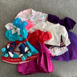 Set of 5 doll clothes